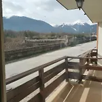 Sunny By The Lift In Апартаменты