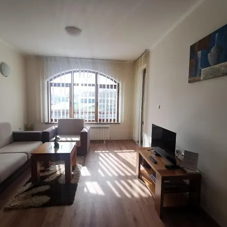 Sunny Home - Cozy Stay By Gondola Lift, Fast Wi-Fi And Mountain View Apartament Bansko