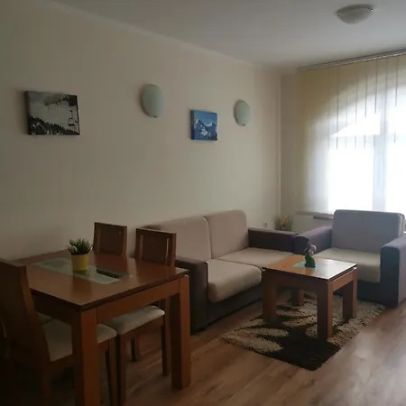 Apartament Sunny Home - Cozy Stay By Gondola Lift, Fast Wi-Fi And Mountain View Bansko